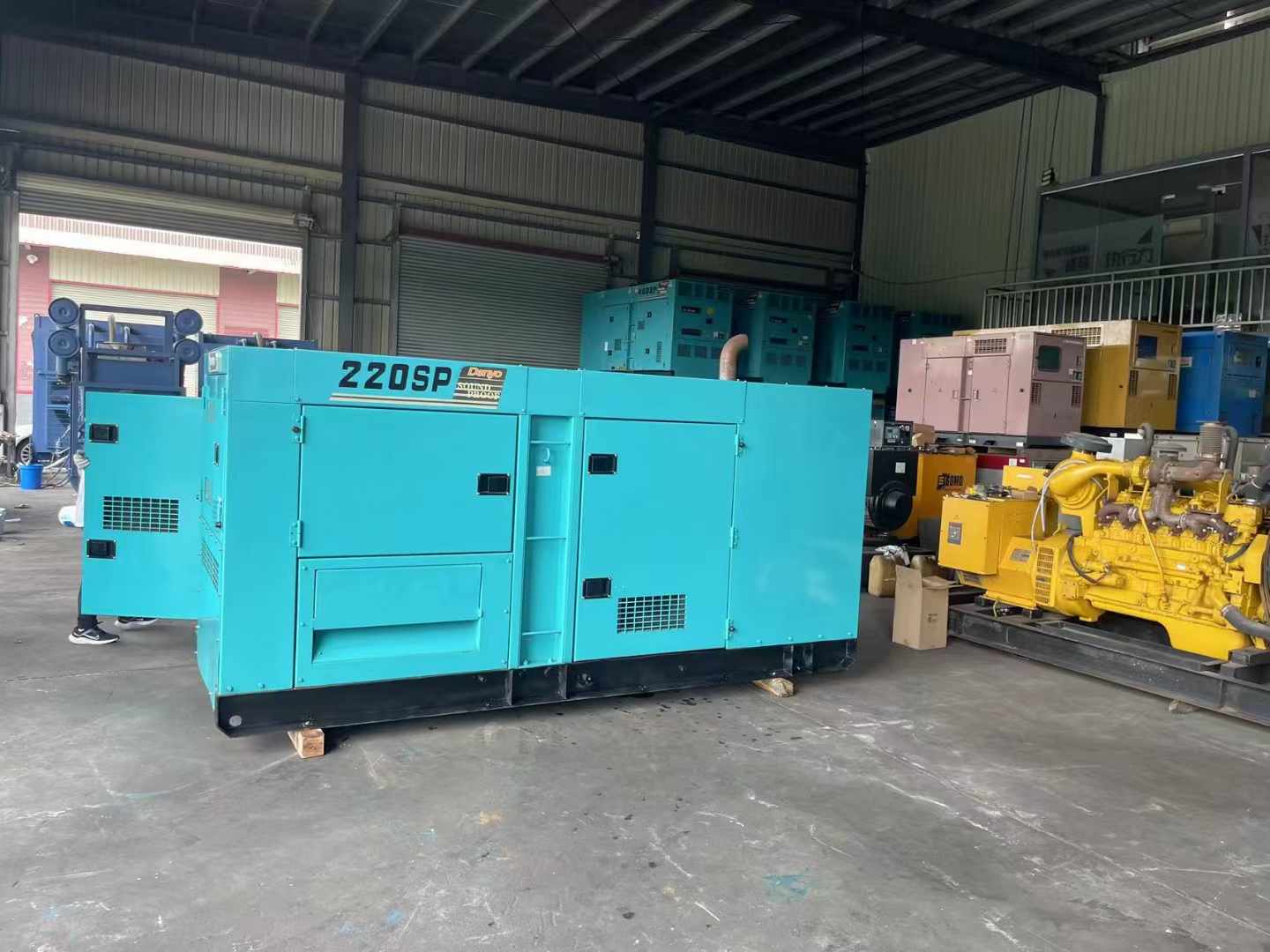 婺源800kW 柴油发电机的输出电流波动范围是多少？